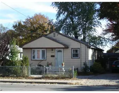 1046 Post Rd, Warwick, RI 02888 photo 1