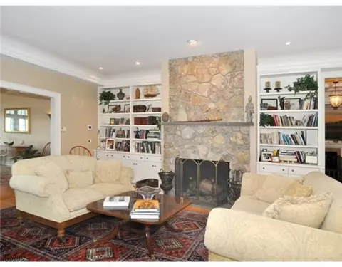 5 Ninigret Ave, Westerly, RI 02891 photo 3