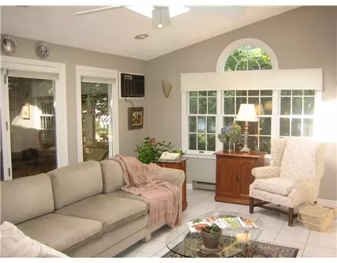 280 Douglas Rd, Warwick, RI 02886 photo 12