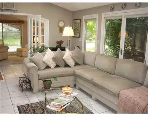 280 Douglas Rd, Warwick, RI 02886 photo 13