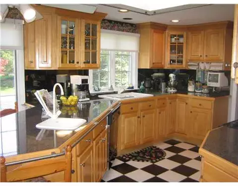 280 Douglas Rd, Warwick, RI 02886 photo 6
