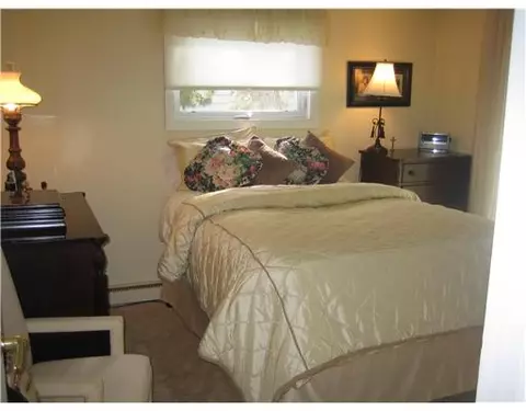 280 Douglas Rd, Warwick, RI 02886 photo 15