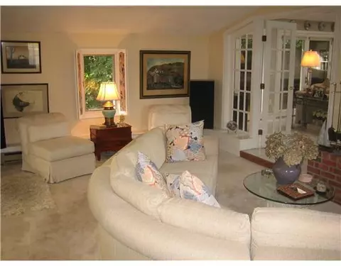 280 Douglas Rd, Warwick, RI 02886 photo 10
