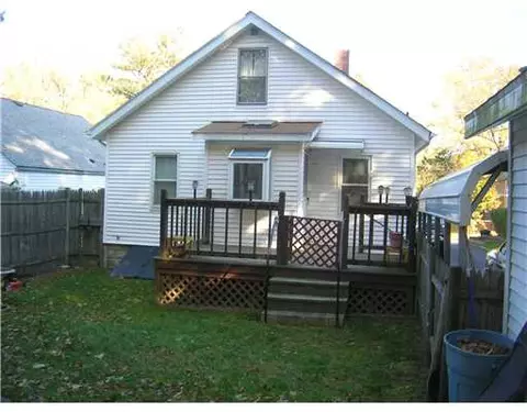 237 Milton Rd, Warwick, RI 02888 photo 3