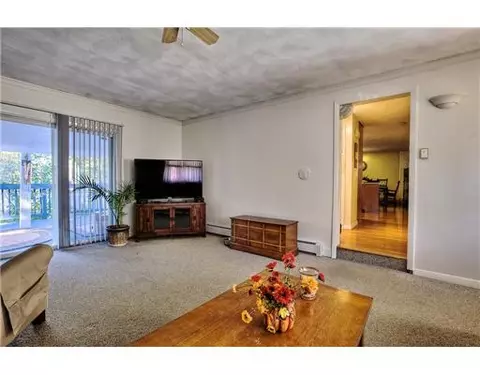 31 Verdant Ln, Warwick, RI 02886 photo 10