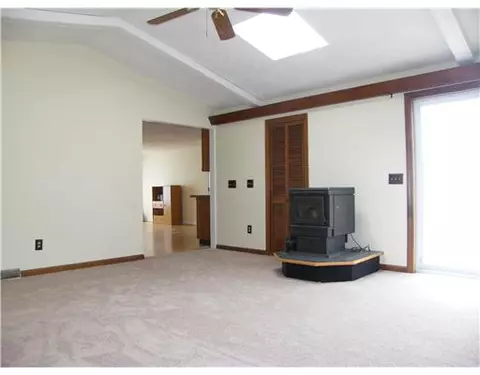 101 Stanmore Rd, Warwick, RI 02889 photo 6