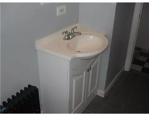 472 Ballou St, Woonsocket, RI 02895 photo 6