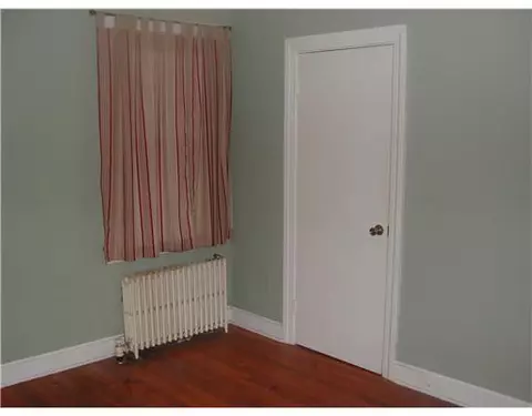 472 Ballou St, Woonsocket, RI 02895 photo 5
