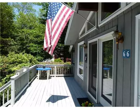 66 Pinecrest Dr, Exeter, RI 02822 photo 3