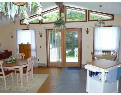 66 Pinecrest Dr, Exeter, RI 02822 photo 8