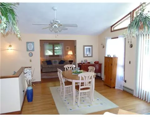 66 Pinecrest Dr, Exeter, RI 02822 photo 9