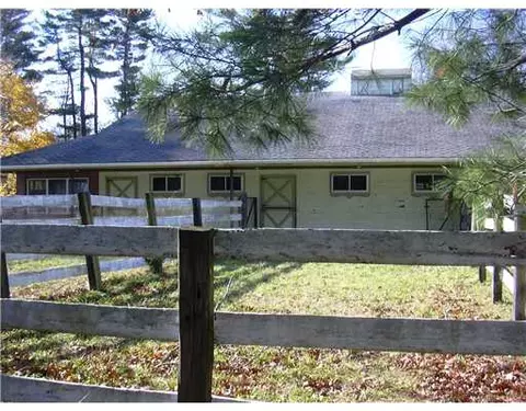 240 Tarkiln Rd, Glocester, RI 02814 photo 9