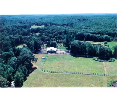 240 Tarkiln Rd, Glocester, RI 02814 photo 2
