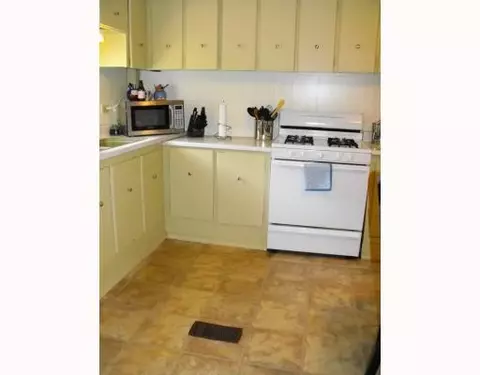 51 Maplewood Dr, Mapleville, RI 02839 photo 5
