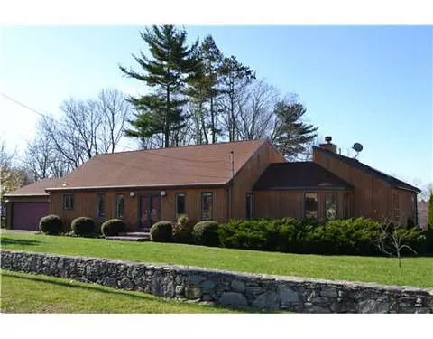 57 Asylum Rd, Warren, RI 02885 photo 1