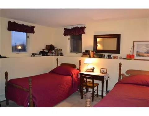 57 Asylum Rd, Warren, RI 02885 photo 16