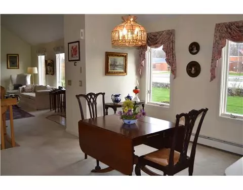 57 Asylum Rd, Warren, RI 02885 photo 8