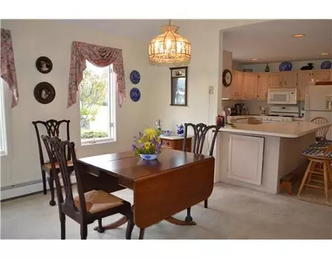 57 Asylum Rd, Warren, RI 02885 photo 9