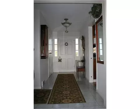 36 State St, Woonsocket, RI 02895 photo 11