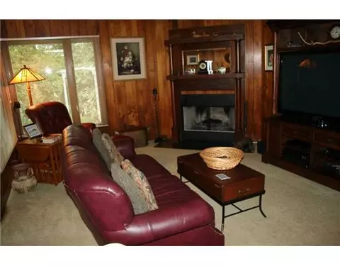 36 State St, Woonsocket, RI 02895 photo 6