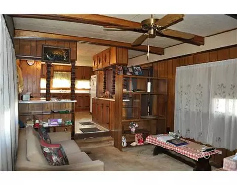 24 Woodridge Dr, Mapleville, RI 02839 photo 5