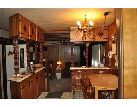 24 Woodridge Dr, Mapleville, RI 02839 photo 3