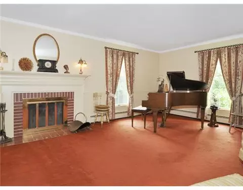 82 Beacon Ave, Warwick, RI 02889 photo 14