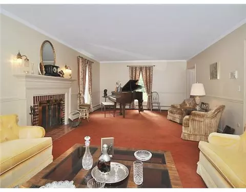 82 Beacon Ave, Warwick, RI 02889 photo 15