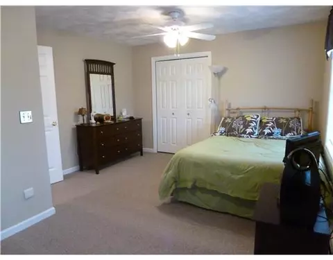 111 Lakeview Dr, Glocester, RI 02814 photo 6