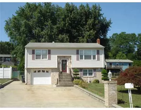 99 Jambray Ave, Warwick, RI 02888 photo 1