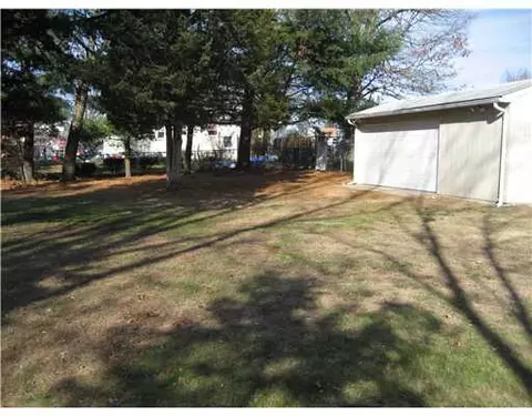 7 Joelle Ct, Warwick, RI 02889 photo 6