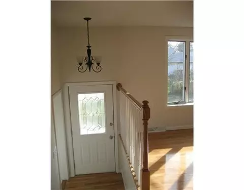7 Joelle Ct, Warwick, RI 02889 photo 17
