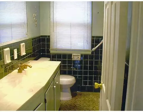 23 Leslie Rd, Warwick, RI 02888 photo 5