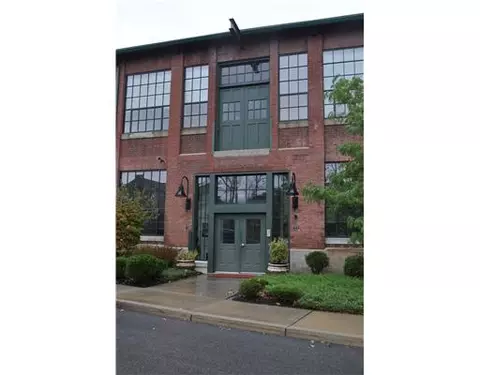 180 Allen St #204, Woonsocket, RI 02895 photo 1
