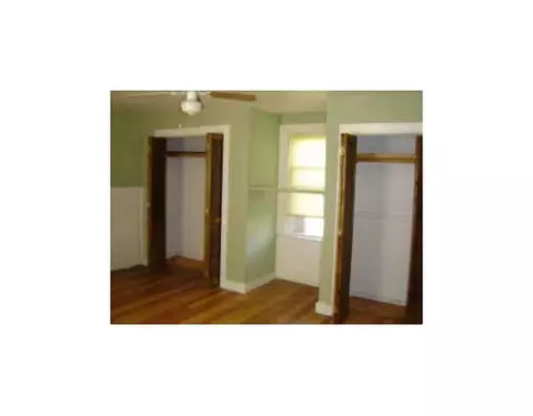 49 E St, Bristol, RI 02809 photo 3