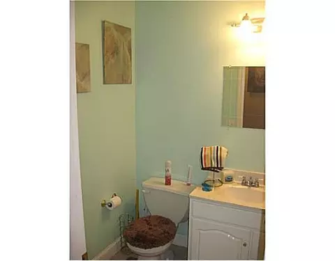 122 Park Ave, Woonsocket, RI 02895 photo 3