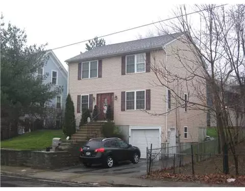 122 Park Ave, Woonsocket, RI 02895 photo 1