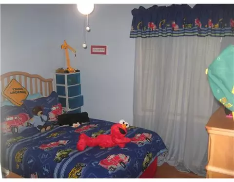 122 Park Ave, Woonsocket, RI 02895 photo 9