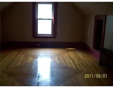 2148 Mendon Rd, Woonsocket, RI 02895 photo 9