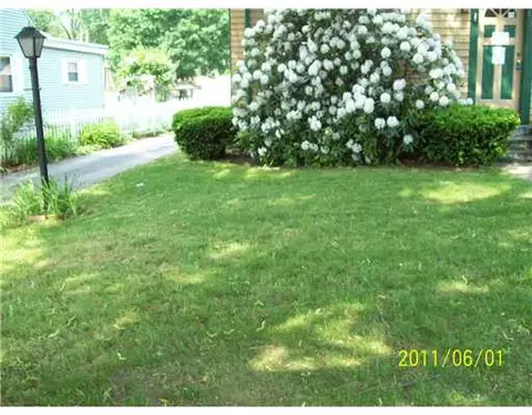 2148 Mendon Rd, Woonsocket, RI 02895 photo 2