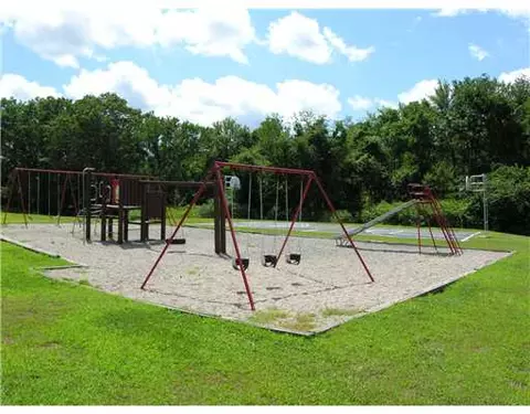 8 Lakeside Dr #L, Ledyard, CT 06339 photo 19