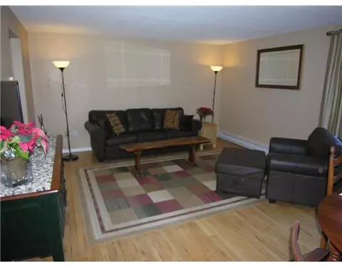 8 Lakeside Dr #L, Ledyard, CT 06339 photo 9