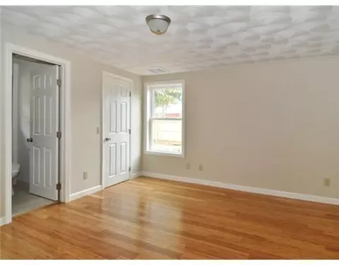 31 Lyndale Ave, Warwick, RI 02889 photo 8