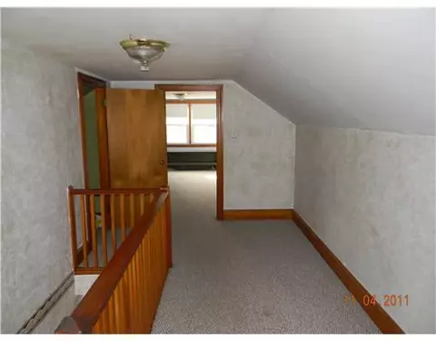33 Everett St, Warren, RI 02885 photo 6