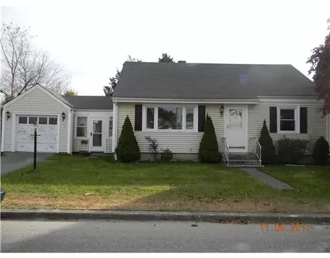 33 Everett St, Warren, RI 02885 photo 1