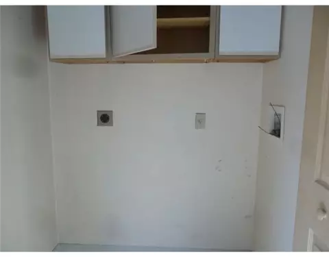 74 Lincoln St, Woonsocket, RI 02895 photo 11