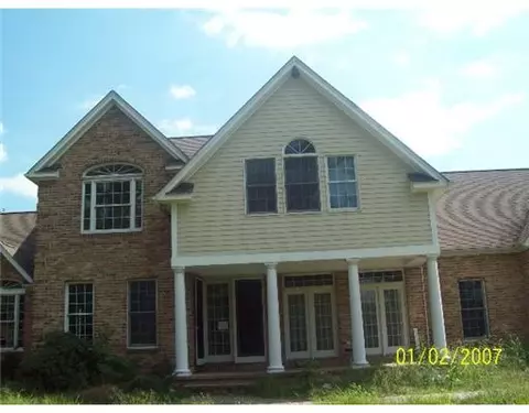 35 Bronco Hwy, Mapleville, RI 02839 photo 1