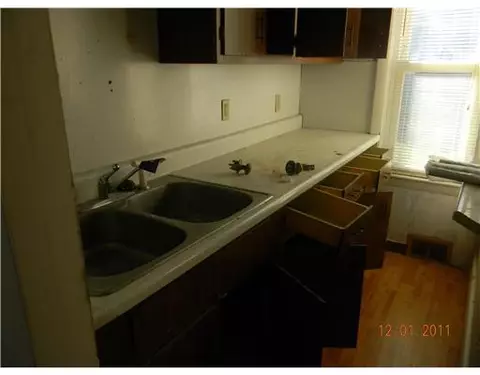 54 Fulton St, Woonsocket, RI 02895 photo 11