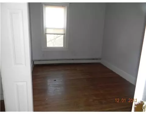 54 Fulton St, Woonsocket, RI 02895 photo 6