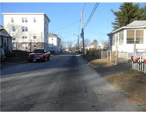 54 Fulton St, Woonsocket, RI 02895 photo 13